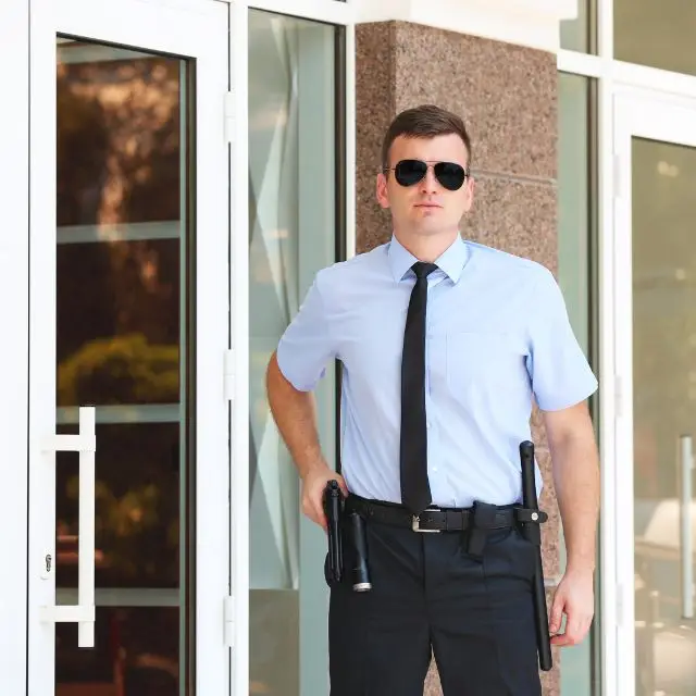 armed-security-guard2